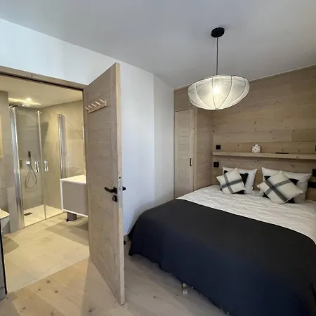 - Panoramique 4 Chambres, Sur Piste Avec Piscine Apartment *