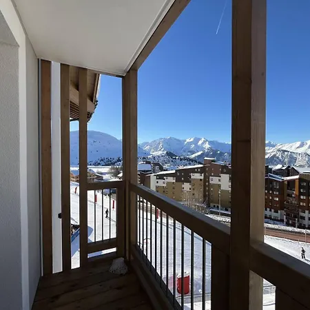 - Panoramique 4 Chambres, Sur Piste Avec Piscine Apartment
